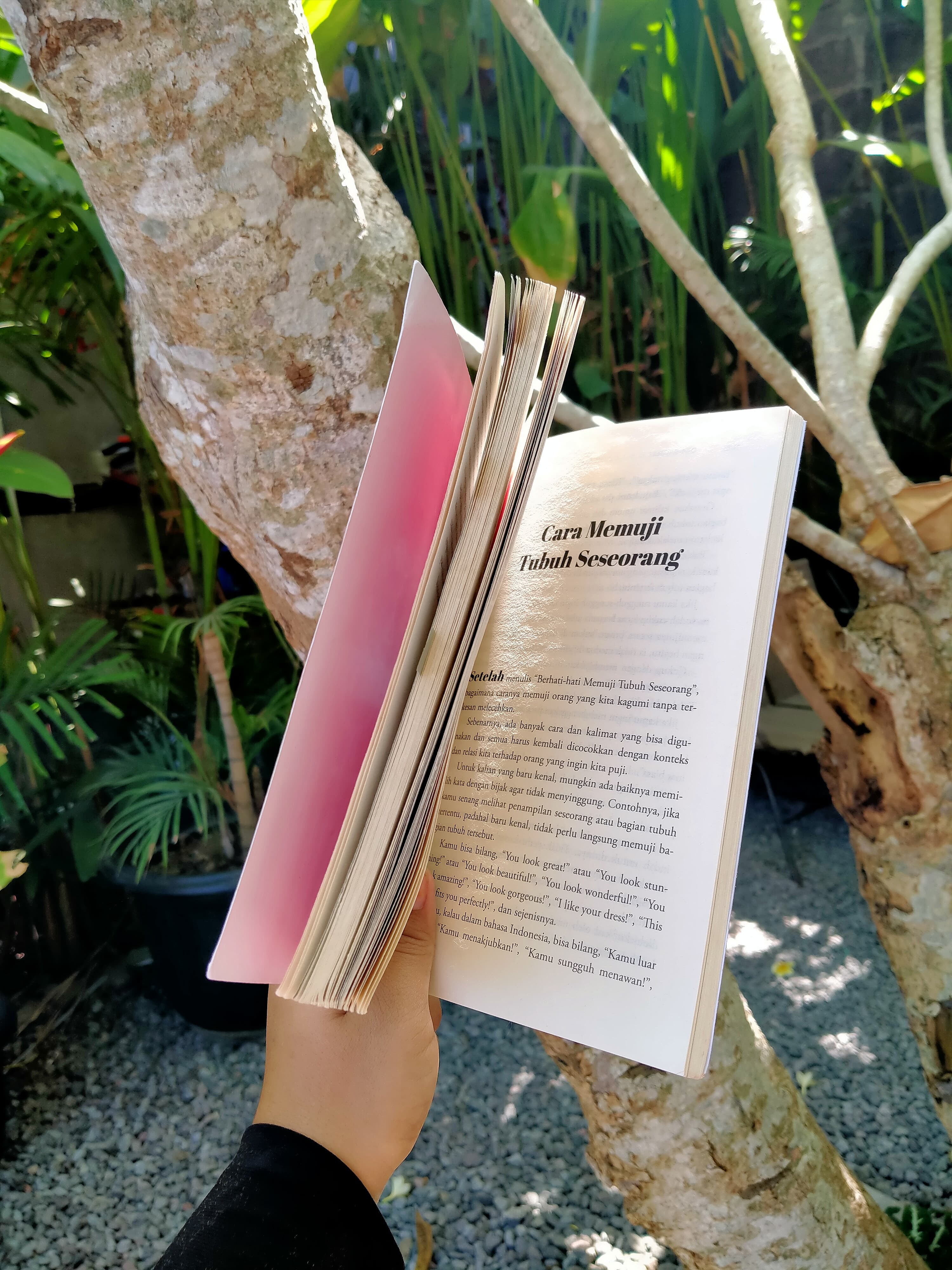 Review Buku Membunuh Hantu-Hantu Patriarki